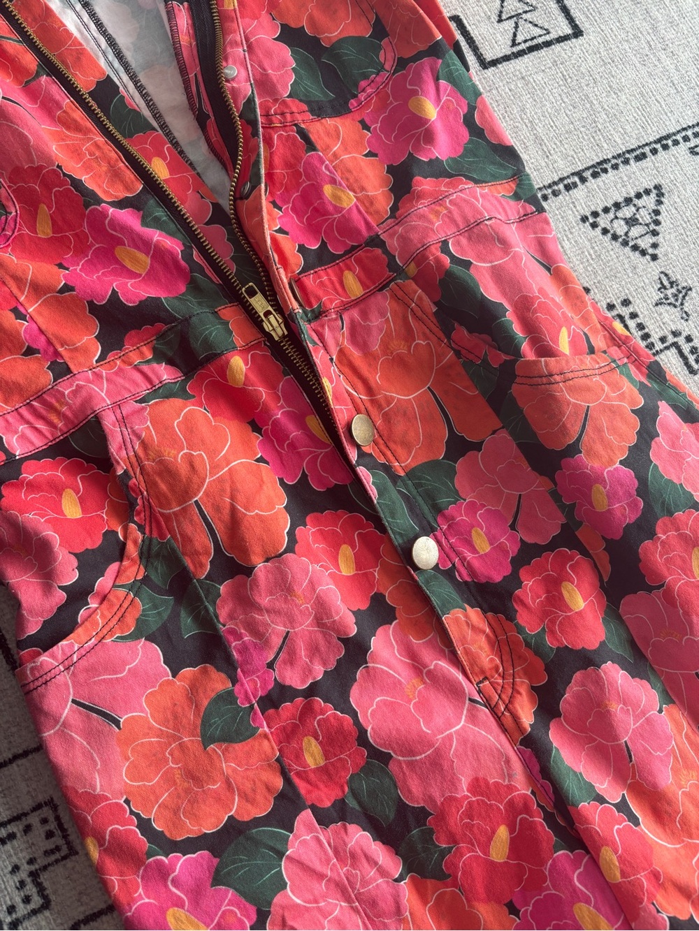 $228 Mixed by Nasrin Colorful Floral Classic Jumpsuit in Ruby Size Medium - Picture 11 of 14